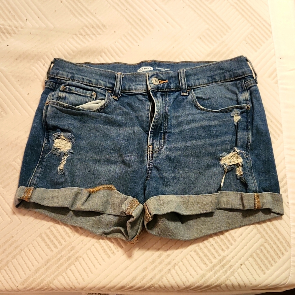 Old Navy Boyfriend Mid Rise Shorts